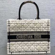 Christian Dior Shopping Bags